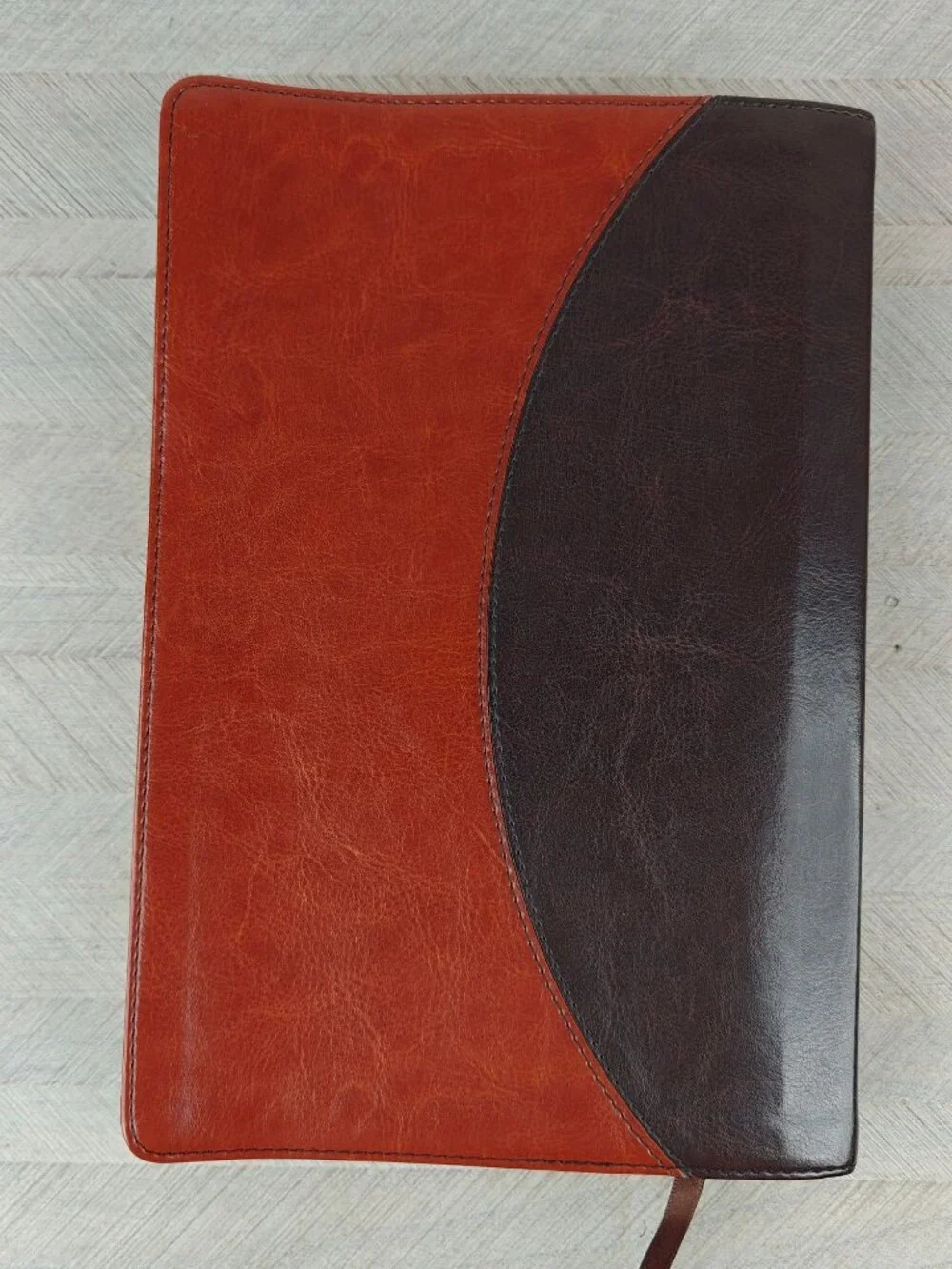 Holman Rainbow Study Bible NIV Edition 2015 Cocoa Terra Cotta LeatherTouch